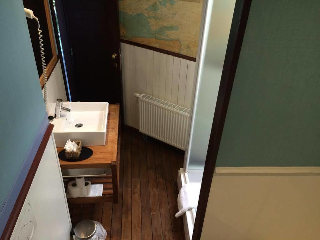 ברוז' Boat Hotel De Barge מראה חיצוני תמונה
