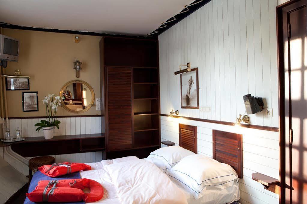 ברוז' Boat Hotel De Barge מראה חיצוני תמונה