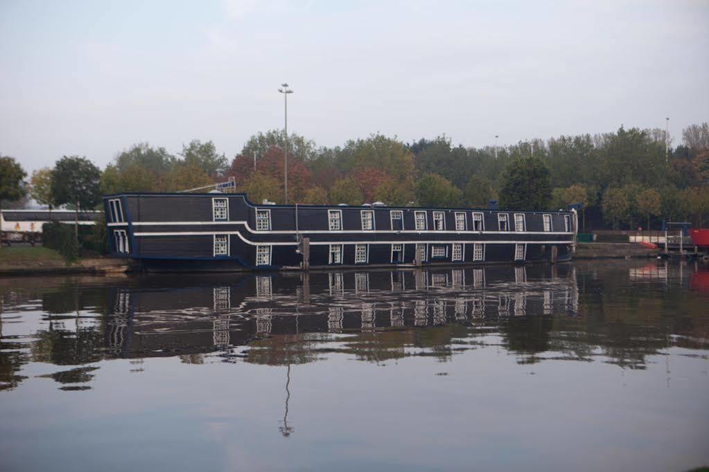 ברוז' Boat Hotel De Barge מראה חיצוני תמונה